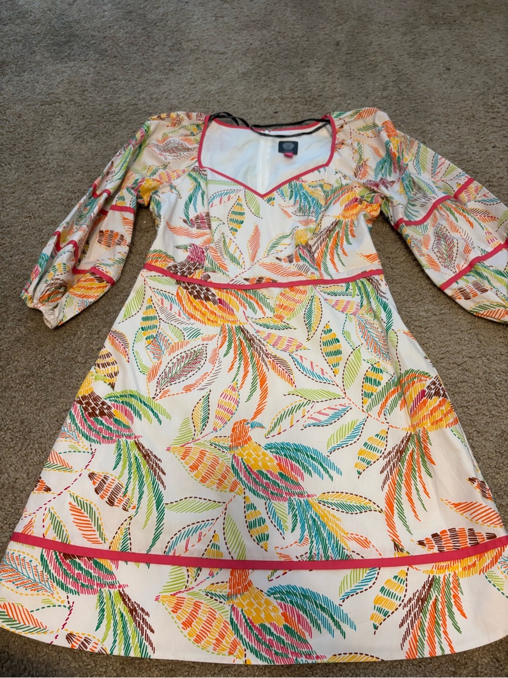 Vince camuto Colorful Tropical Print V-Neck Dress